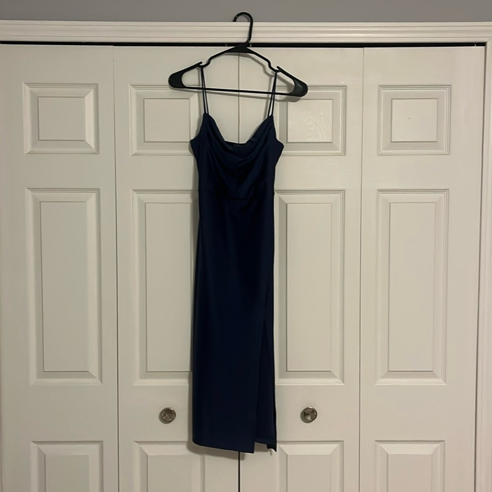 Windsor dark blue cocktail dress; size medium